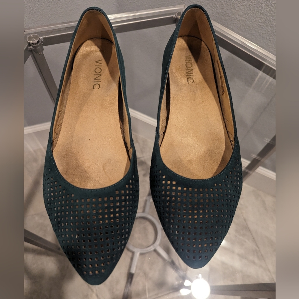 Vionic Posey suede flat emerald green 8.5